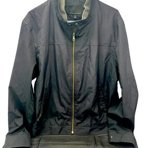 Banana Republic men’s lightweight zip up jacket black in color.